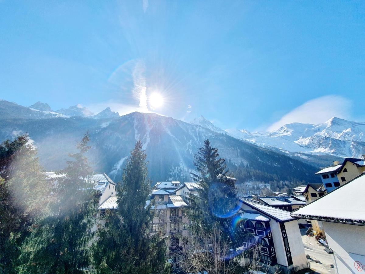 La Riviere Vue Mont Blanc Apartment Chamonix Bagian luar foto